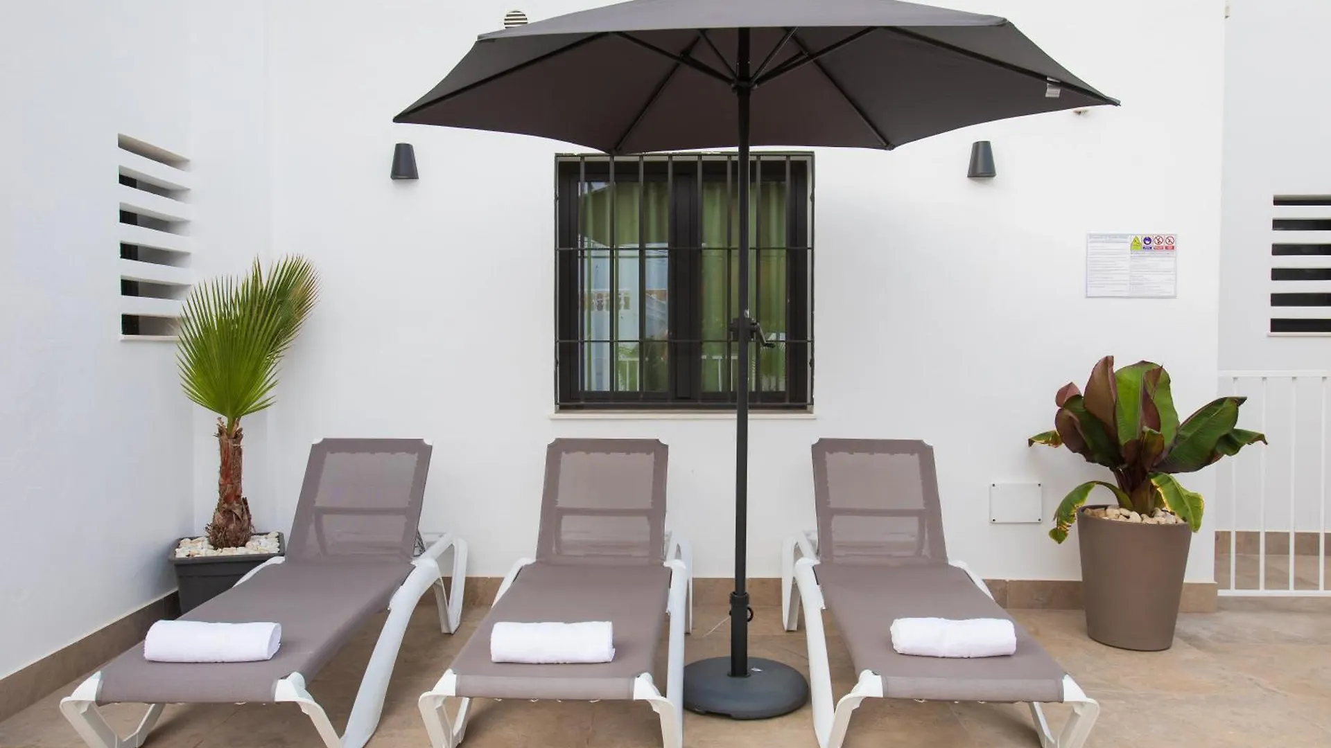 Boutique Rooms Playa Burriana Nerja Spagna