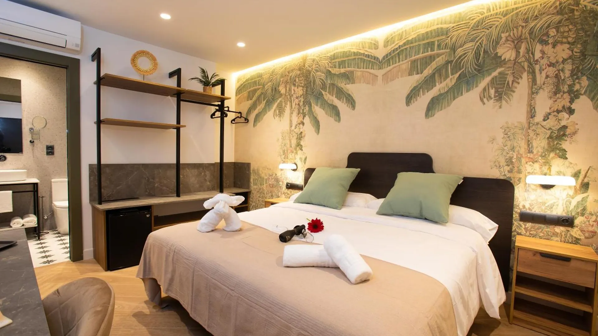 Boutique Rooms Playa Burriana Nerja Affittacamere
