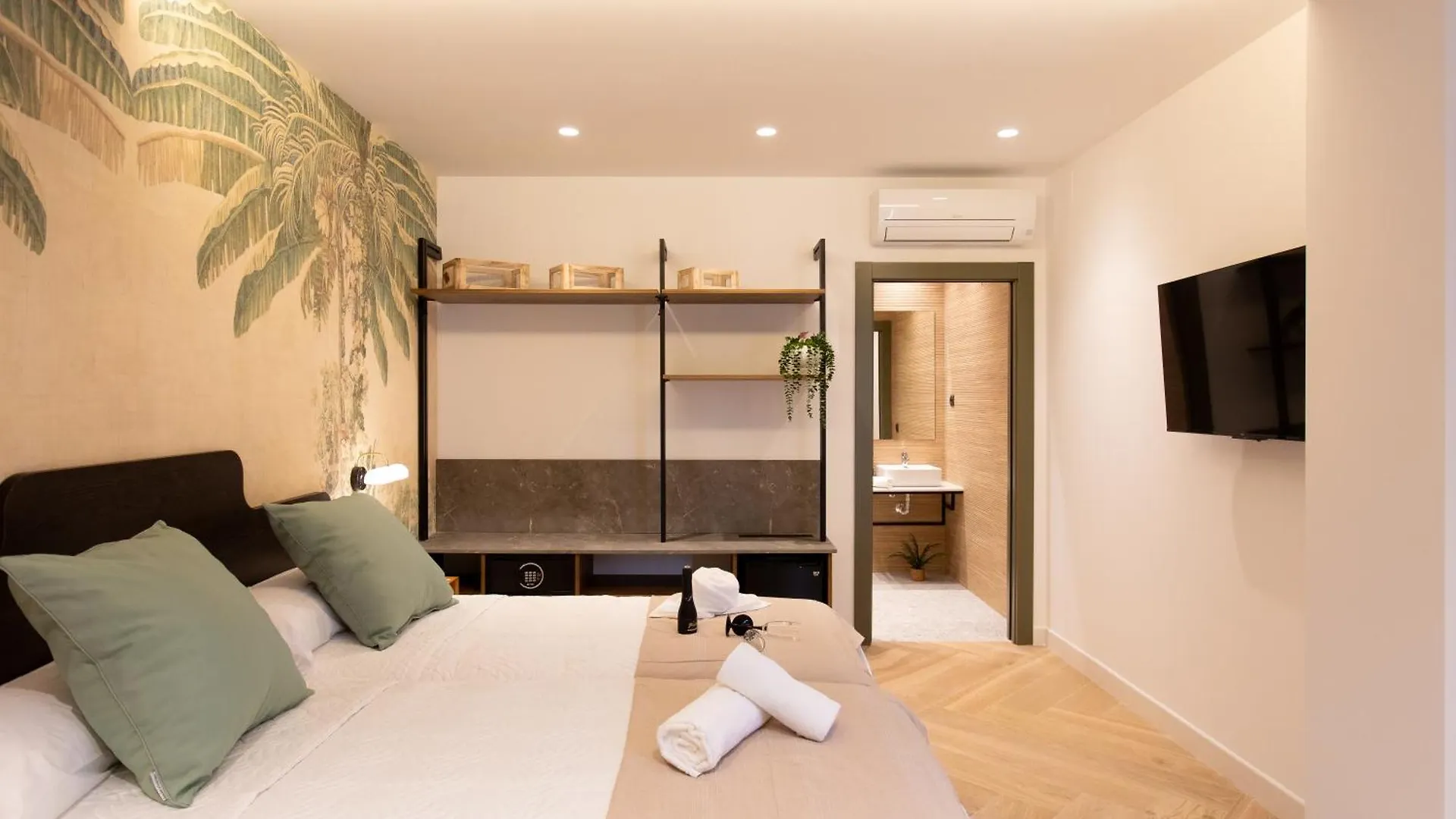 Boutique Rooms Playa Burriana Nerja Affittacamere