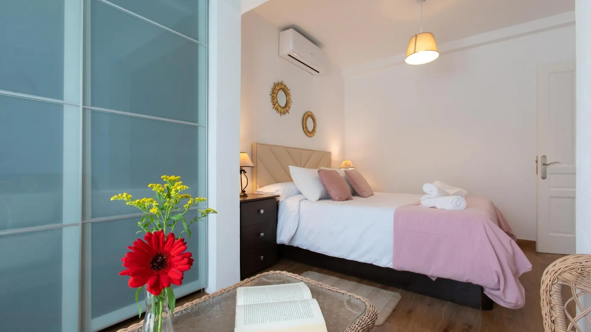Boutique Rooms Playa Burriana Nerja 0*,