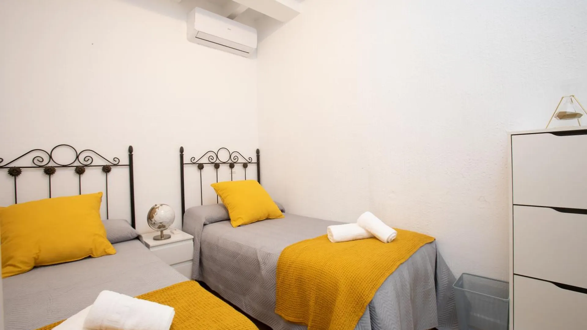 Boutique Rooms Playa Burriana Nerja 0*,  Spagna