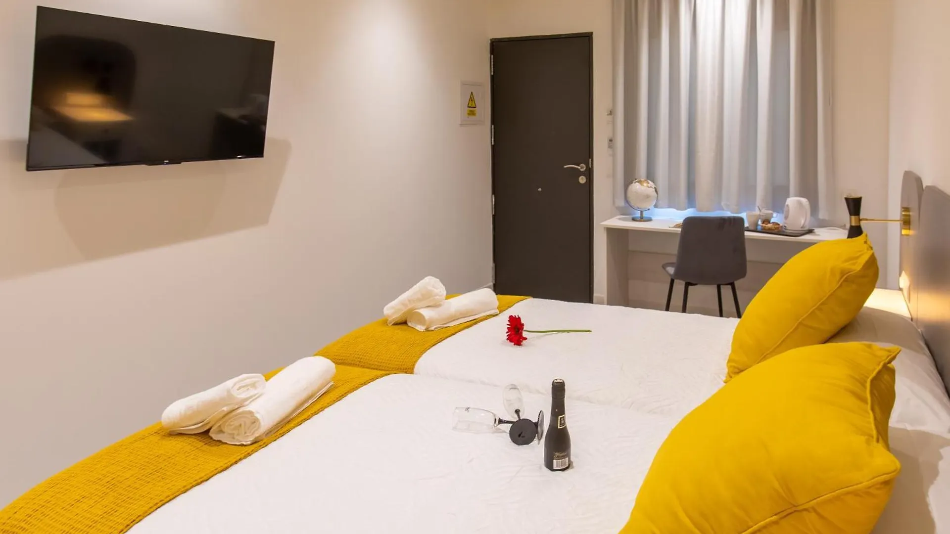 Boutique Rooms Playa Burriana Nerja 0*,  Spagna